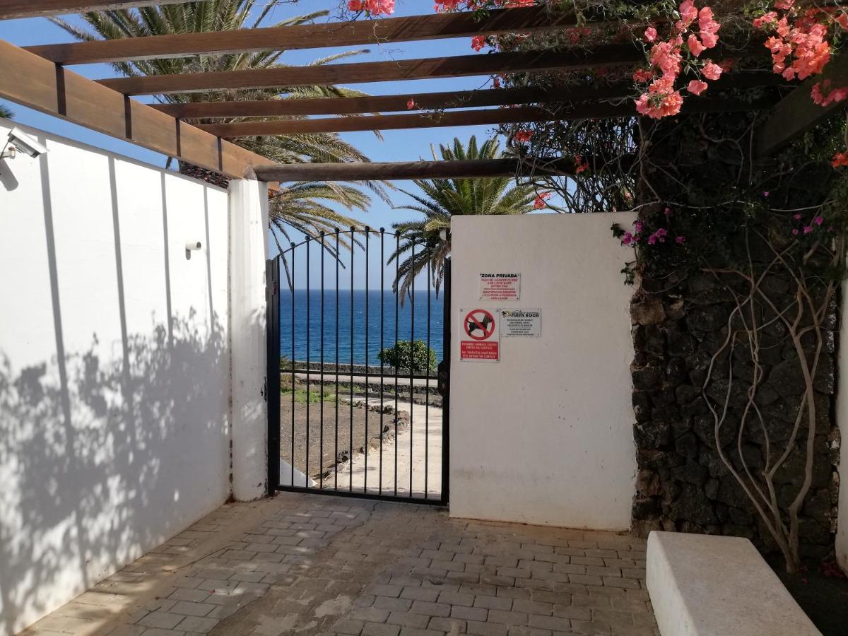 apartamento LUCA 05 PLAYA ROCA Costa Teguise Esterno foto