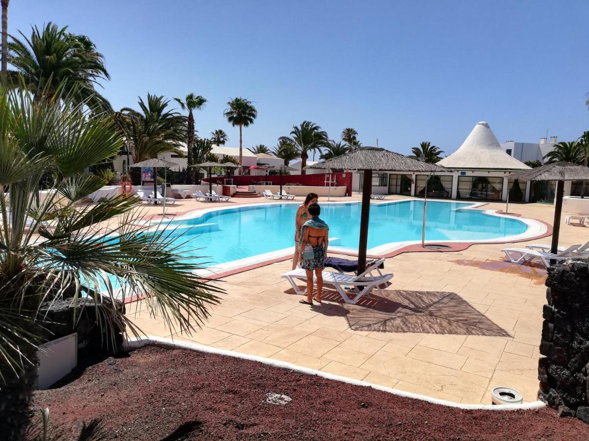 apartamento LUCA 05 PLAYA ROCA Costa Teguise Esterno foto