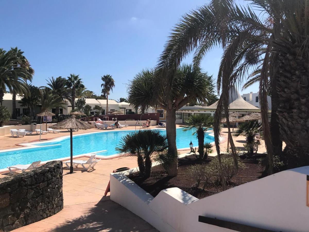 apartamento LUCA 05 PLAYA ROCA Costa Teguise Esterno foto